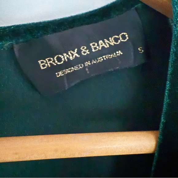 Bronx and Banco Cleopatra Jumpsuit in green Velvet Size: Small - Picture 4 of 4